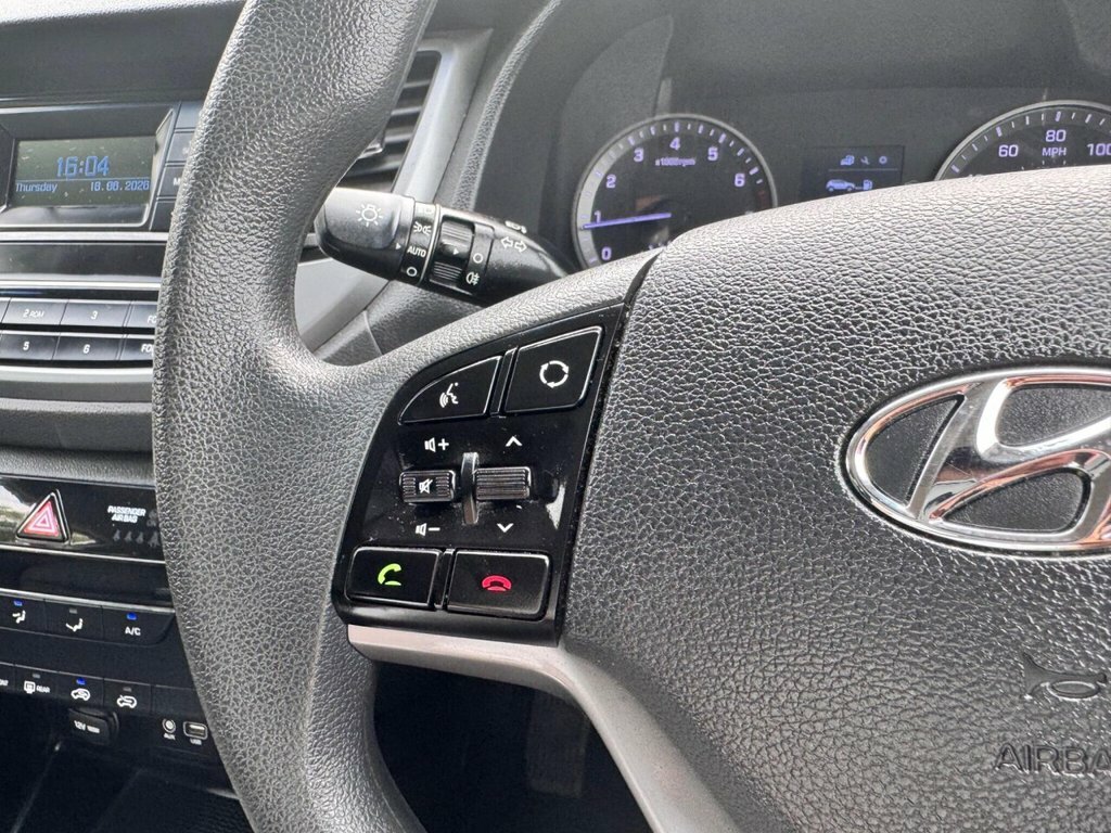 Hyundai Tucson Crdi Se Nav Blue Drive Red #40