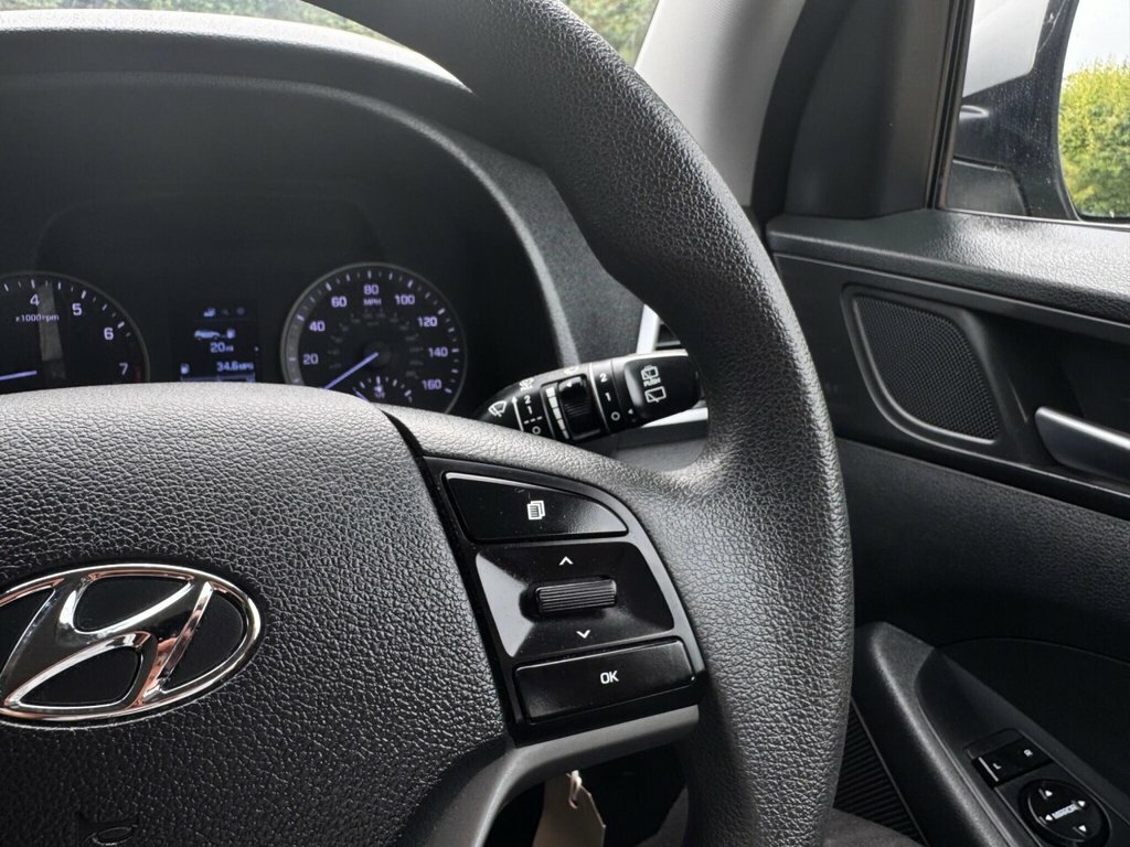 Hyundai Tucson Crdi Se Nav Blue Drive Red #38