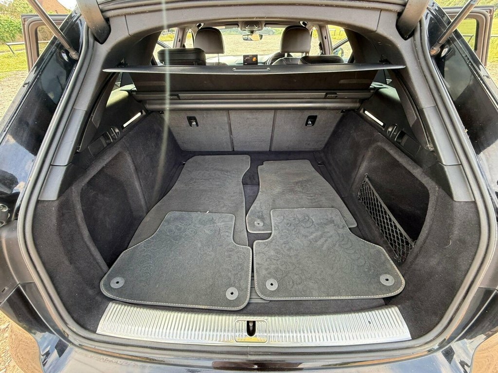 Audi A4 Avant Tdi Ultra S Line Blue #33