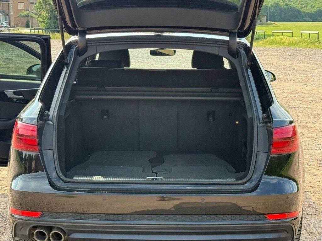 Audi A4 Avant Tdi Ultra S Line Blue #32
