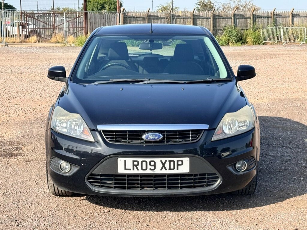 Ford Focus 1.8 Tdci Zetec Hatchback 137 G Red #2