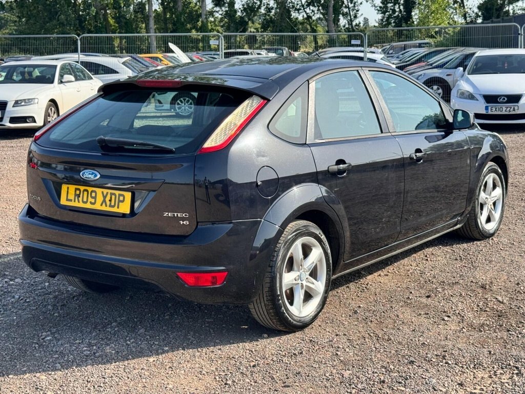 Ford Focus 1.8 Tdci Zetec Hatchback 137 G Red #12