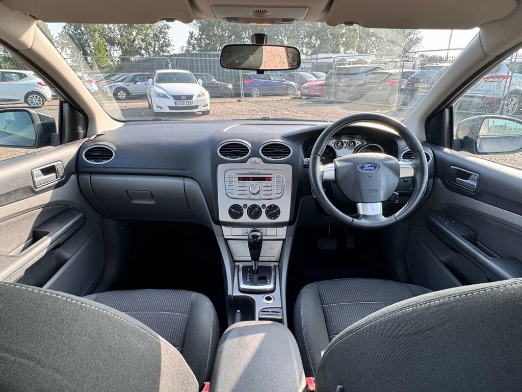 Ford Focus 1.8 Tdci Zetec Hatchback 137 G Red #13