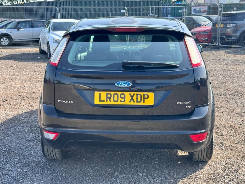 Ford Focus 1.8 Tdci Zetec Hatchback 137 G Red #9