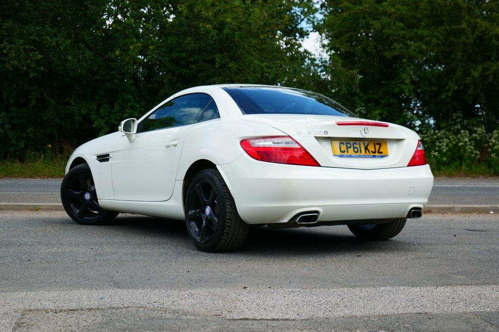 Mercedes-Benz SLK 1.8L Edition 125 CP61KJZ White #2