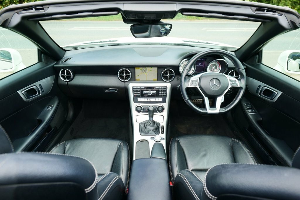 Mercedes-Benz SLK 1.8L Edition 125 CP61KJZ White #3