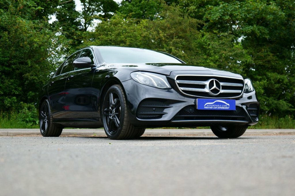 Mercedes-Benz E Class 2L Amg Line Black #6