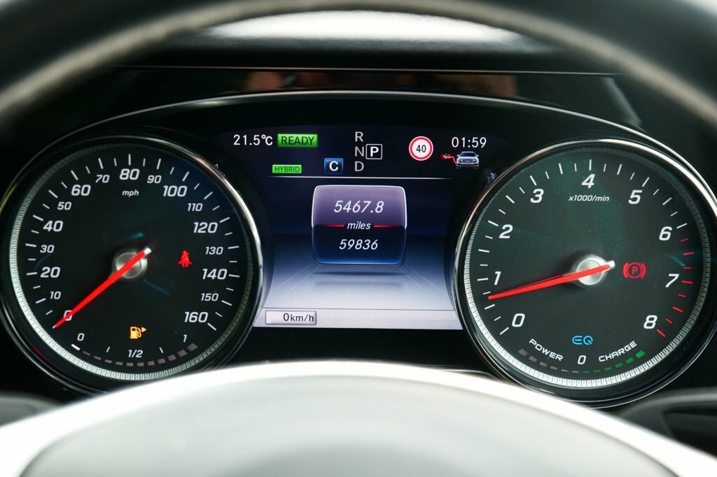 Mercedes-Benz E Class 2L Amg Line Black #5