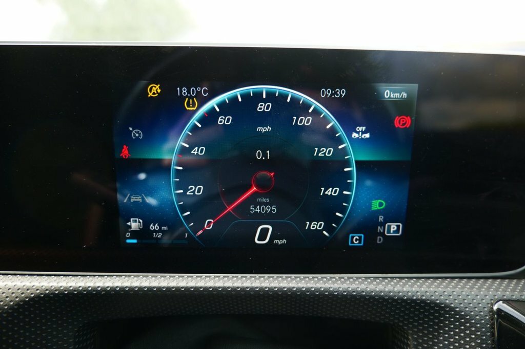 Mercedes-Benz A Class 1.5L Amg Line NL69DHU Red #5