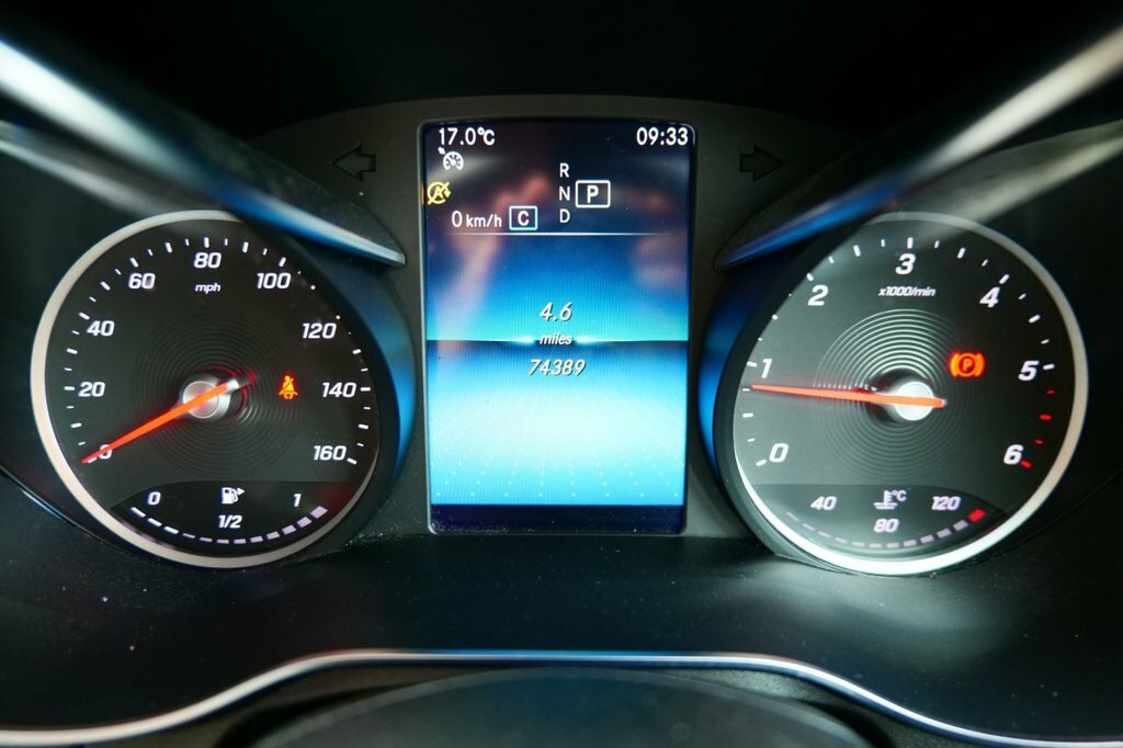 Mercedes-Benz GLC Class 2L Amg Line GN70UVP Silver #5
