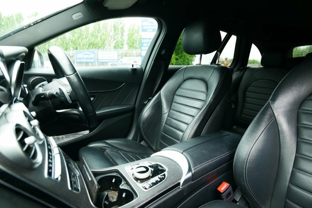 Mercedes-Benz C Class 2L Amg Line Edition FX21UCC White #2