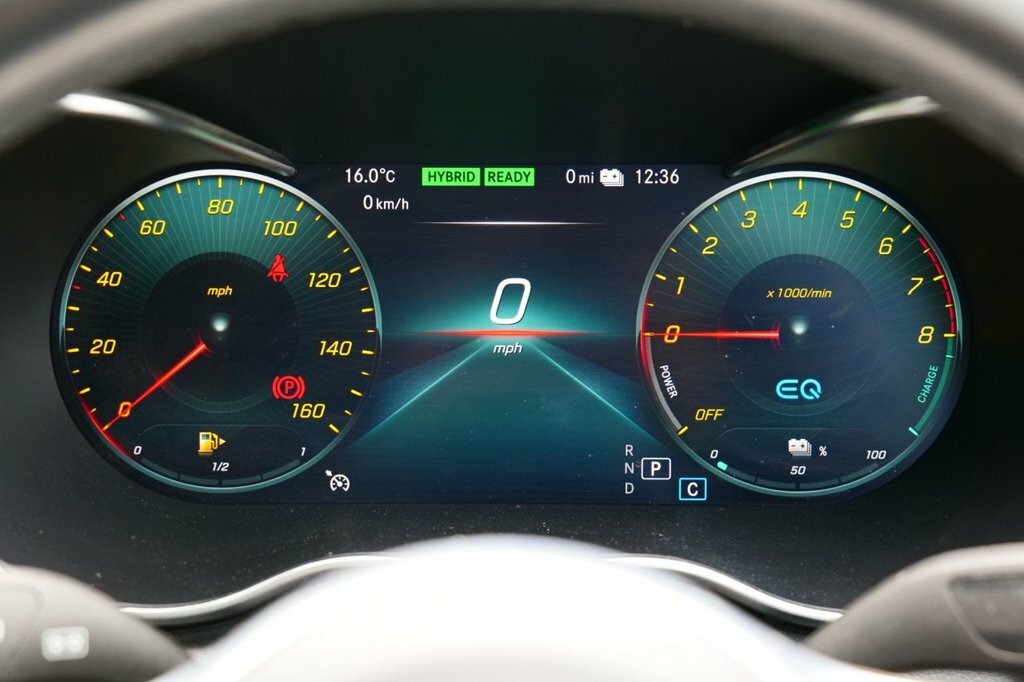 Mercedes-Benz C Class 2L Amg Line Edition FX21UCC White #5