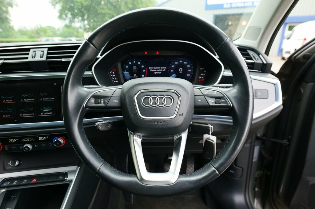 Audi Q3 1.5L Sport HF70UKH Grey #4