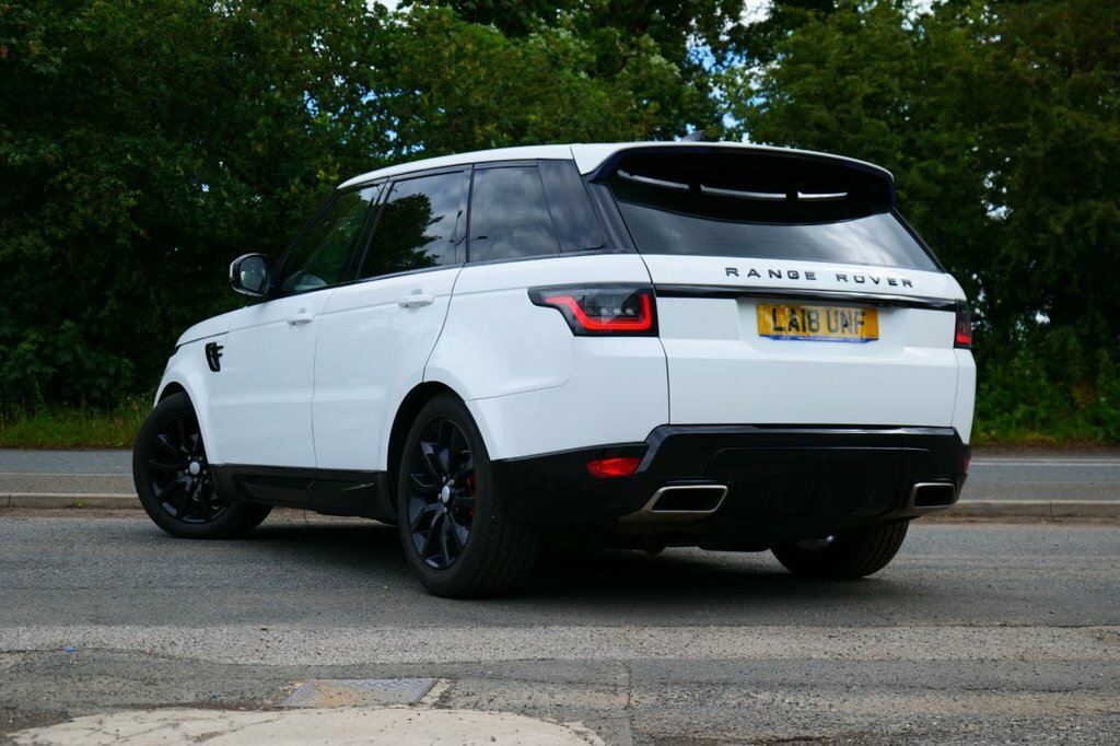 Land Rover Range Rover Sport 3L Hse LA18UNF White #2