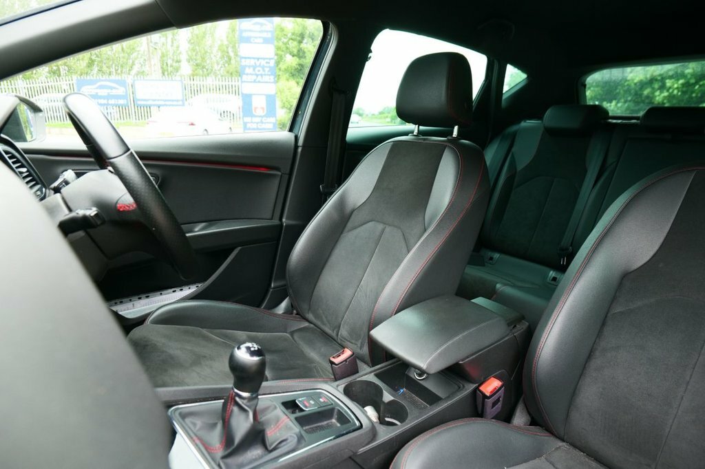 Seat Leon 1.5L Fr Black Edition NU69JUV Grey #2