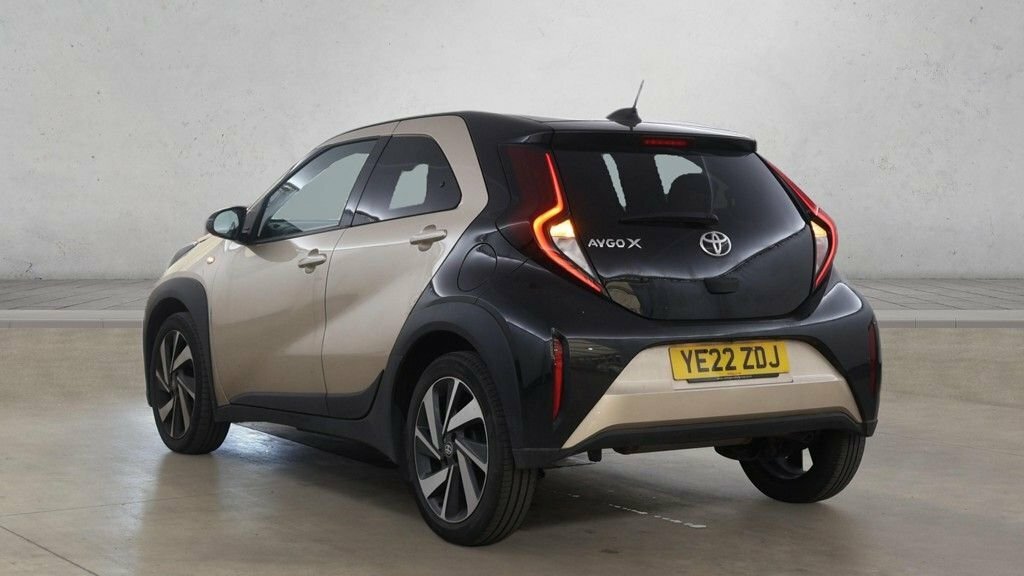 Toyota Aygo X 1L Edge YE22ZDJ Beige #3