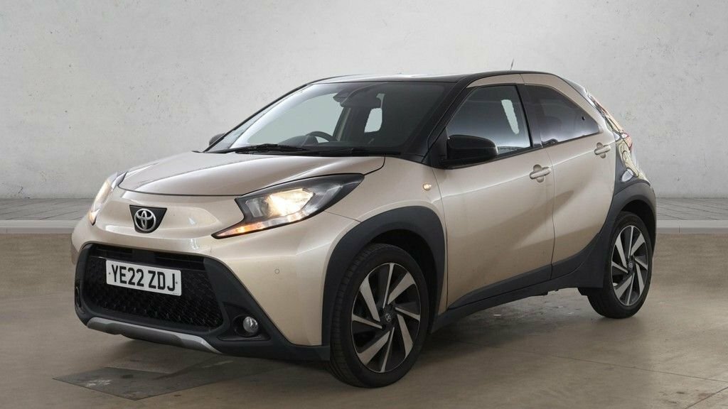 Toyota Aygo X 1L Edge YE22ZDJ Beige #4