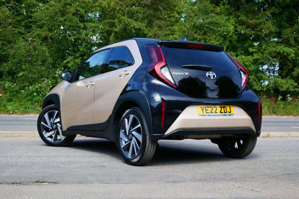 Toyota Aygo X 1L Edge YE22ZDJ Beige #2