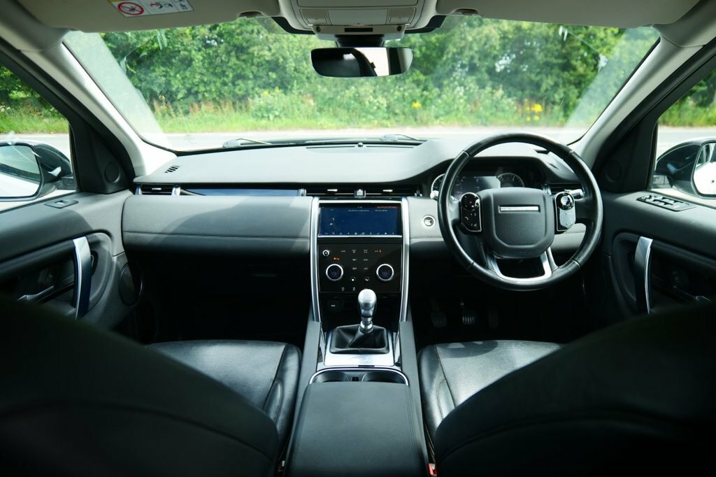 Land Rover Discovery Sport 2L S YC20GZE White #3