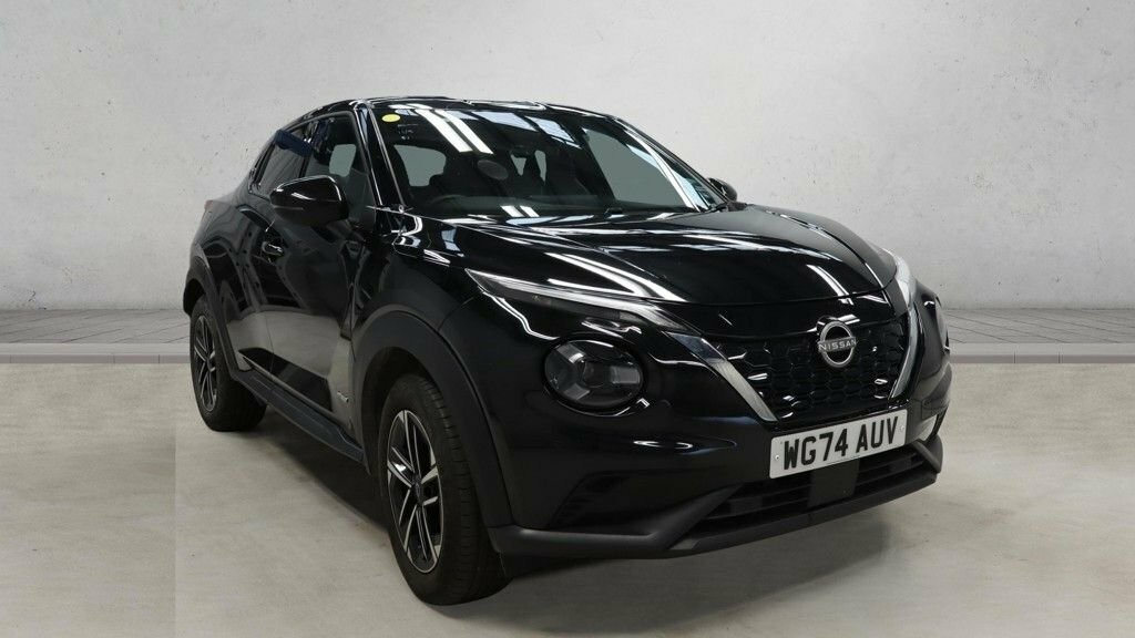 Nissan Juke 1.6L N-connecta Black