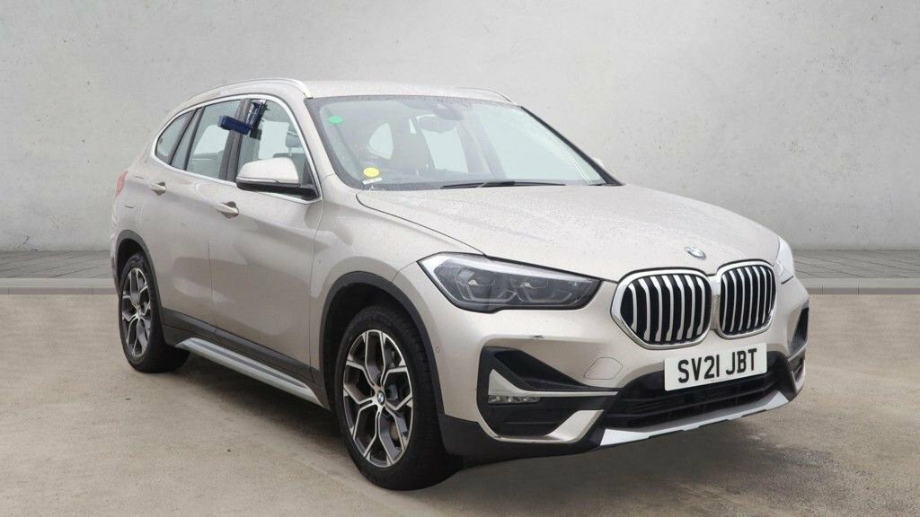 BMW X1 1.5L Xline Silver