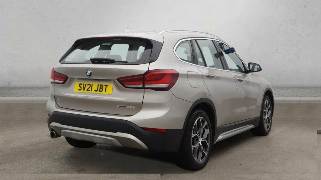 BMW X1 1.5L Xline Silver #2
