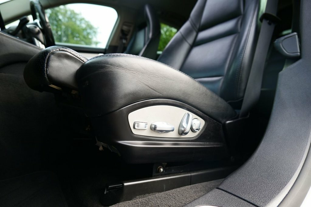 Porsche Panamera 2015 3.0D V6 Tiptronics Euro 5 Ss White #30