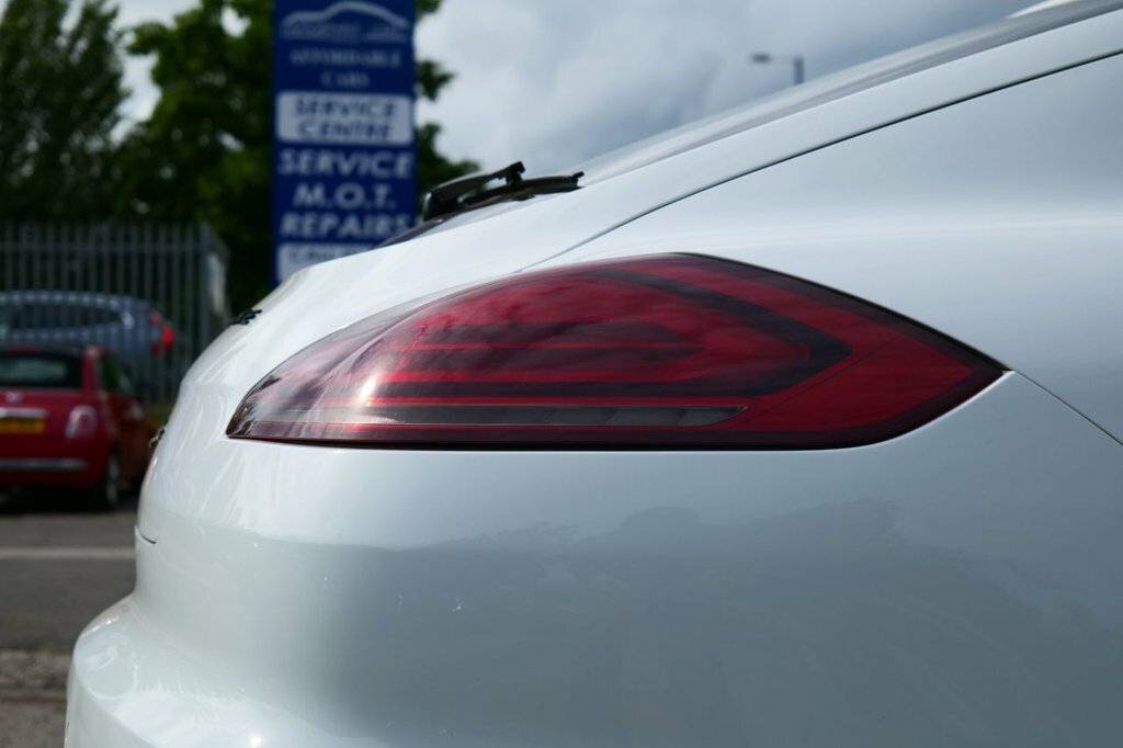 Porsche Panamera 2015 3.0D V6 Tiptronics Euro 5 Ss White #51