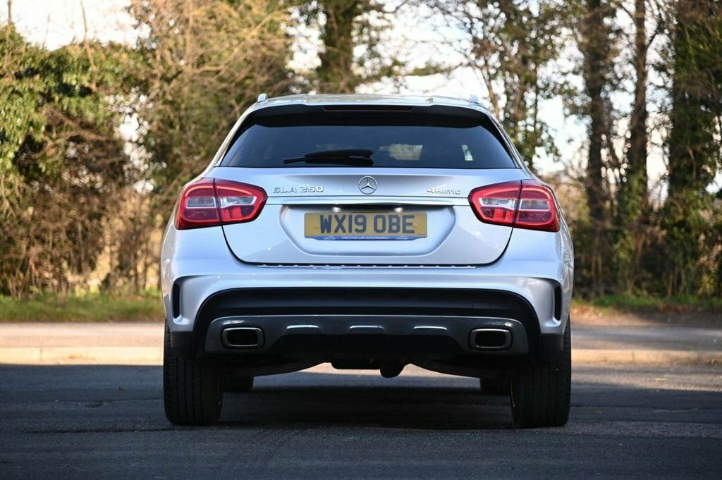 Mercedes-Benz GLA Class 2L Amg Line Silver #5