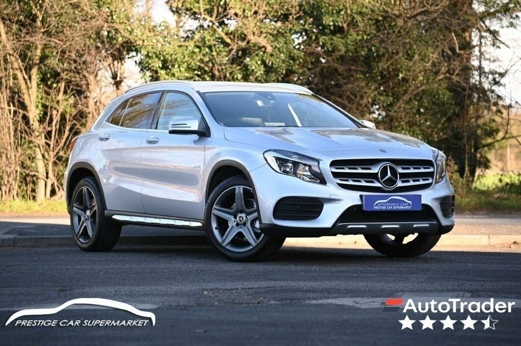 Mercedes-Benz GLA Class 2L Amg Line Silver