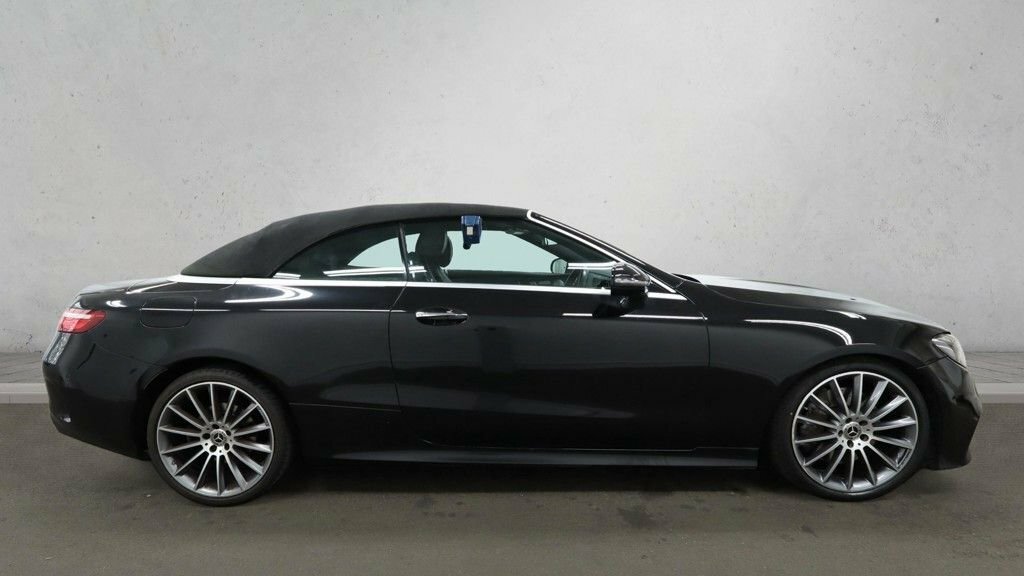 Mercedes-Benz E Class 2L Amg Line Black #5