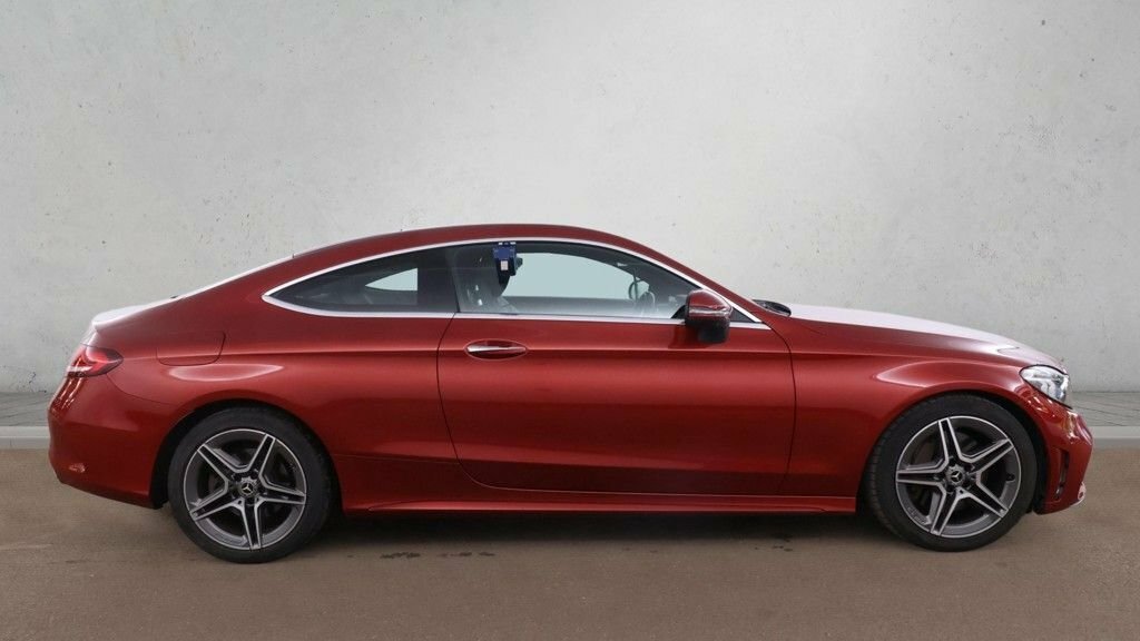 Mercedes-Benz C Class 2L Amg Line Red #5