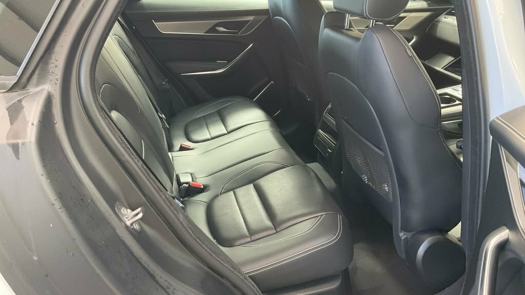 Jaguar F-Pace R-dynamic Black Black #8