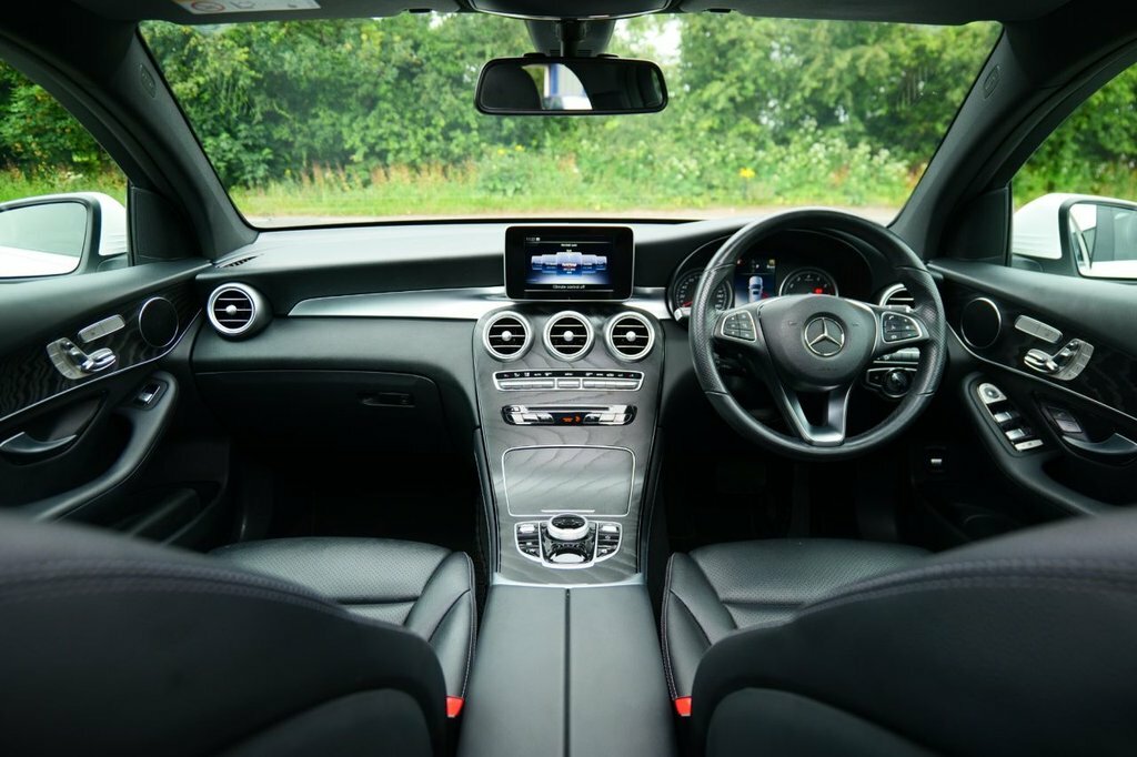 Mercedes-Benz GLC Class 2L Sport White #3