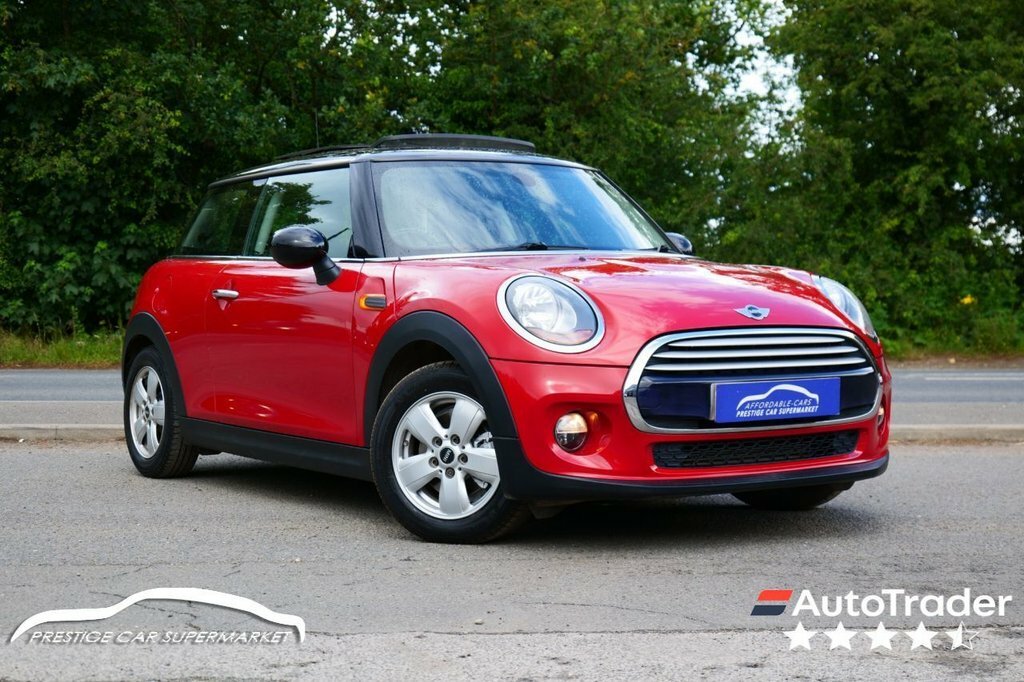 Mini Hatch 1.5L Cooper SW14CZD Red