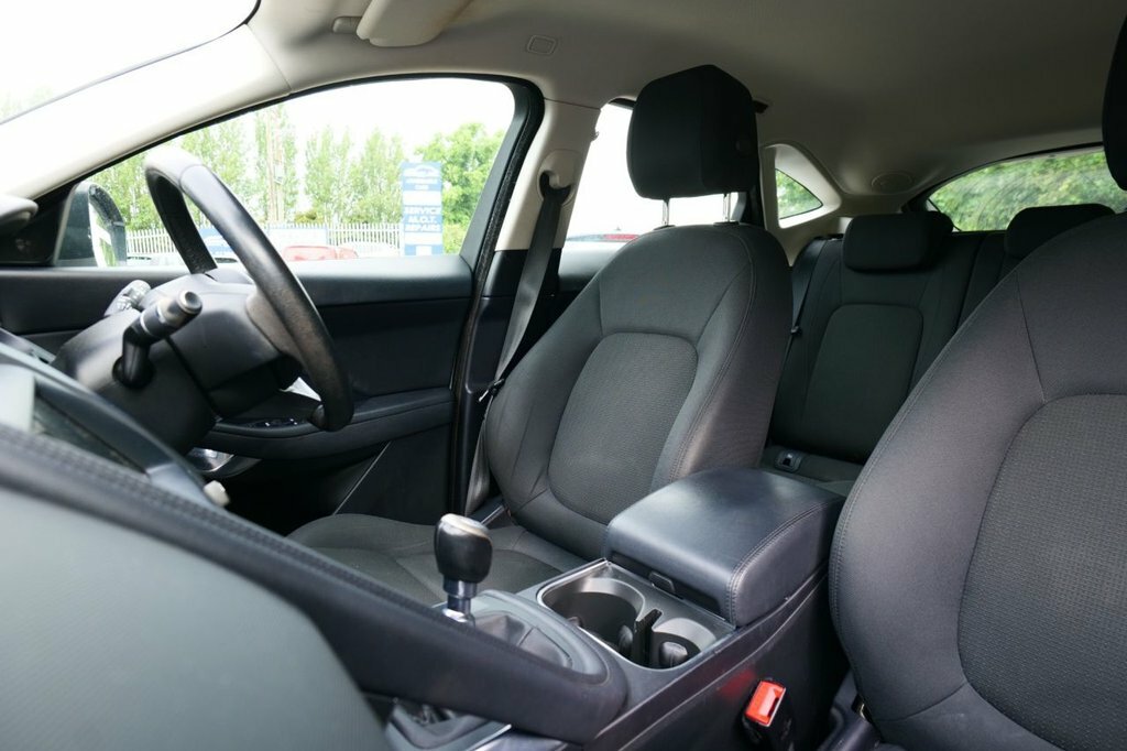 Jaguar E-Pace 2L Null White #2