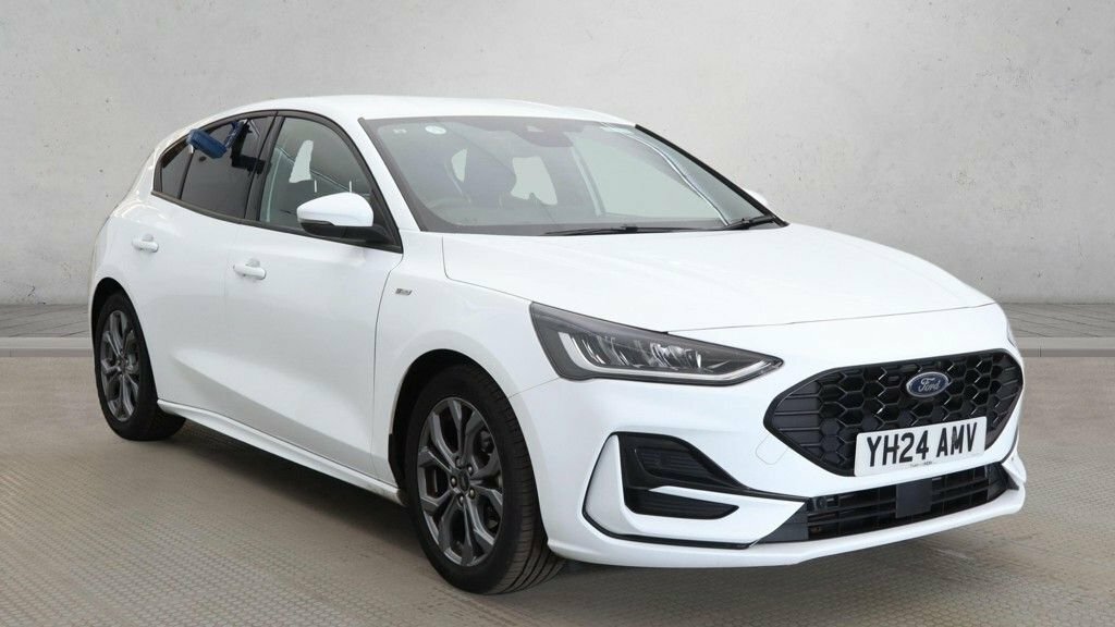 Ford Focus 1L St-line White