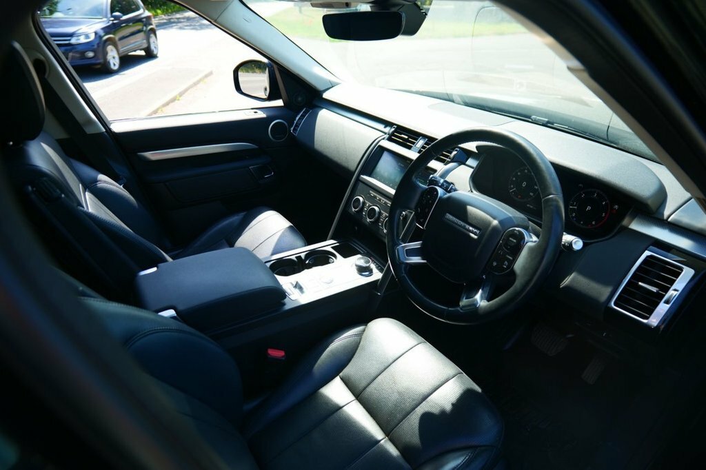 Land Rover Discovery 3L Landmark Edition PY69CDE Black #3