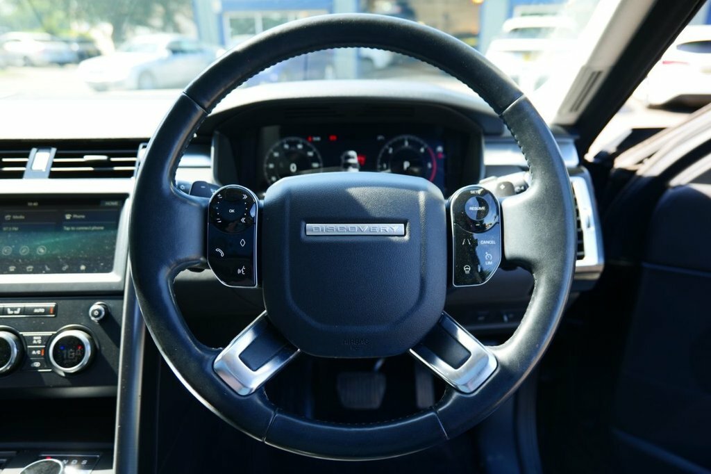 Land Rover Discovery 3L Landmark Edition PY69CDE Black #4
