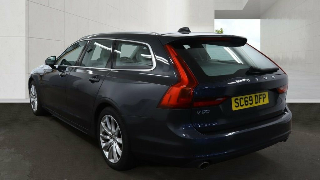 Volvo V90 2L Momentum Plus Grey #3
