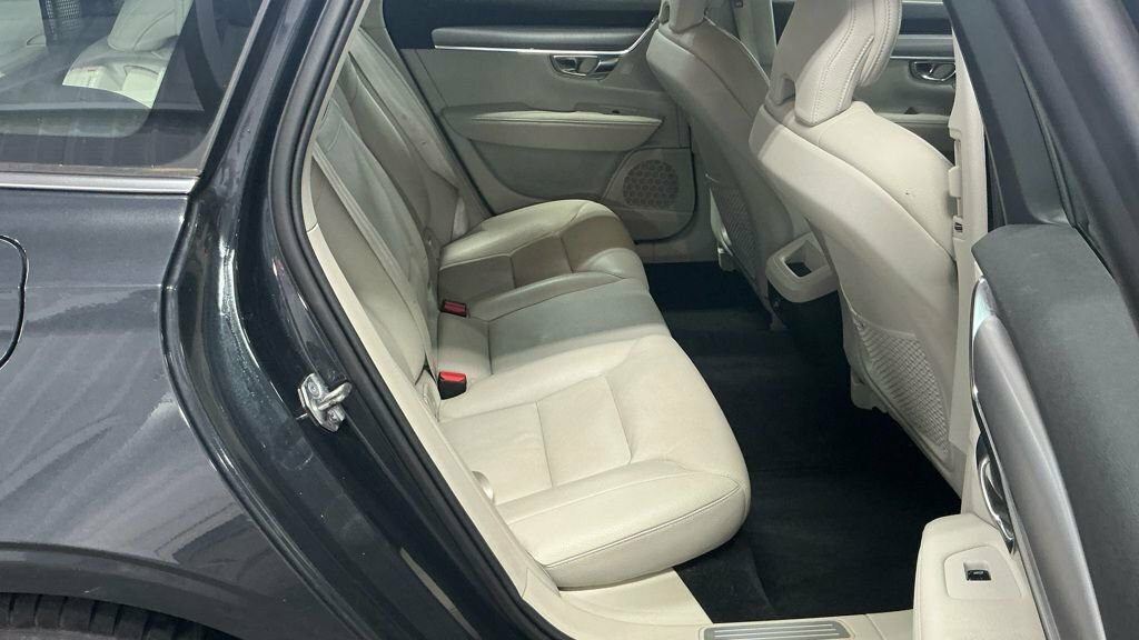 Volvo V90 Estate Blue #8
