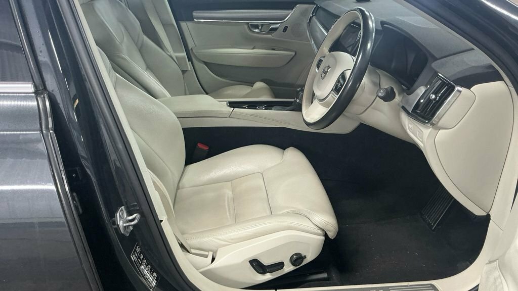 Volvo V90 Estate Blue #7