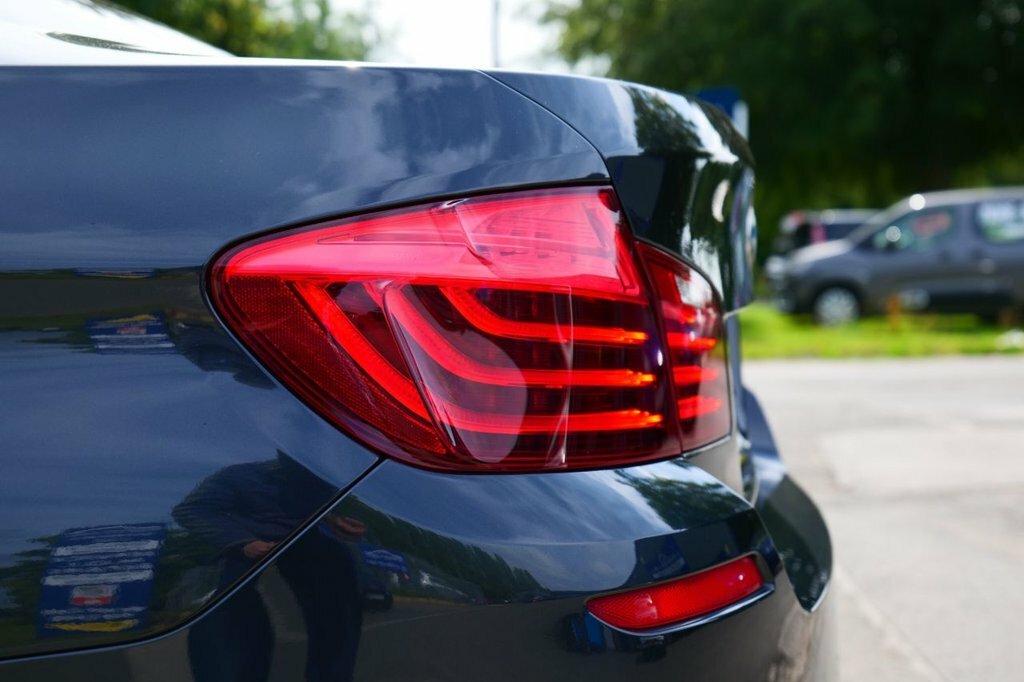 BMW 5 Series 2013 13 535D Black #43