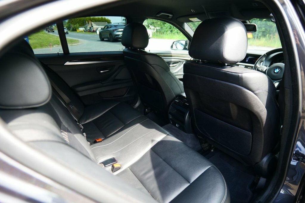 BMW 5 Series 2013 13 535D Black #34