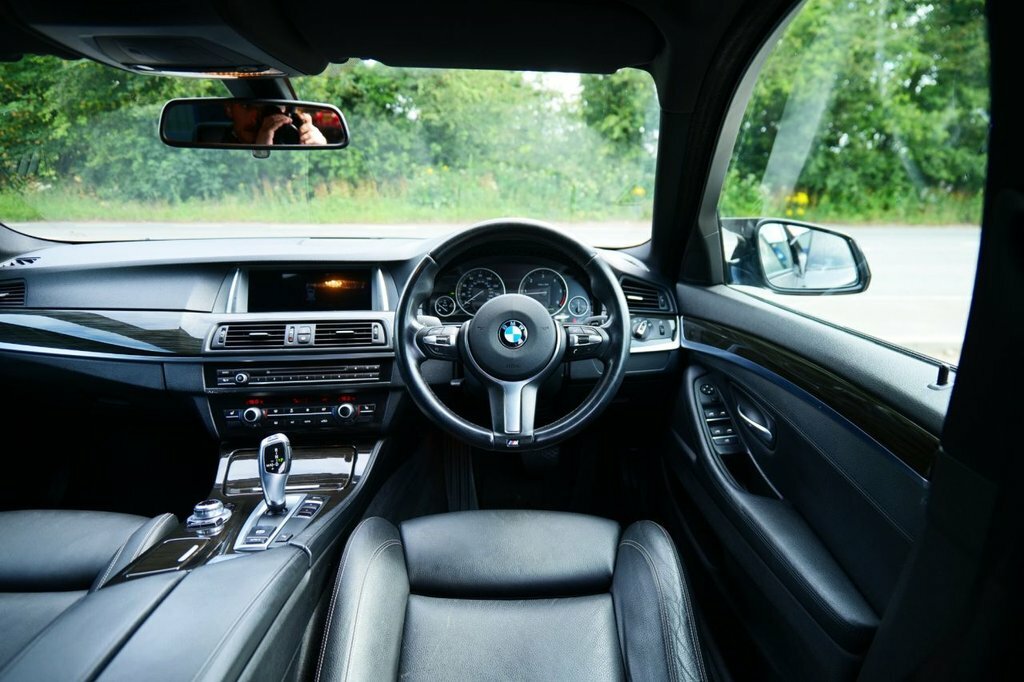 BMW 5 Series 2013 13 535D Black #9