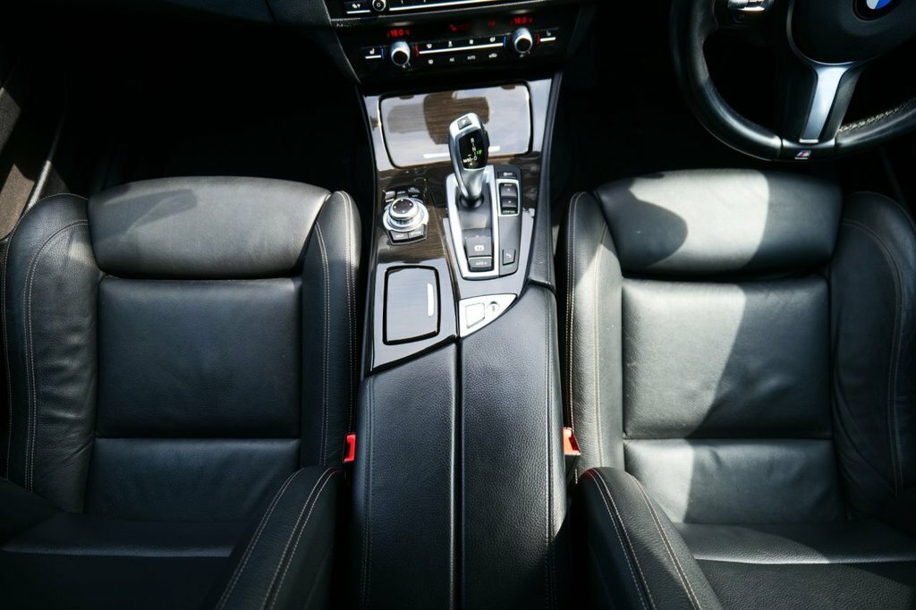 BMW 5 Series 2013 13 535D Black #20