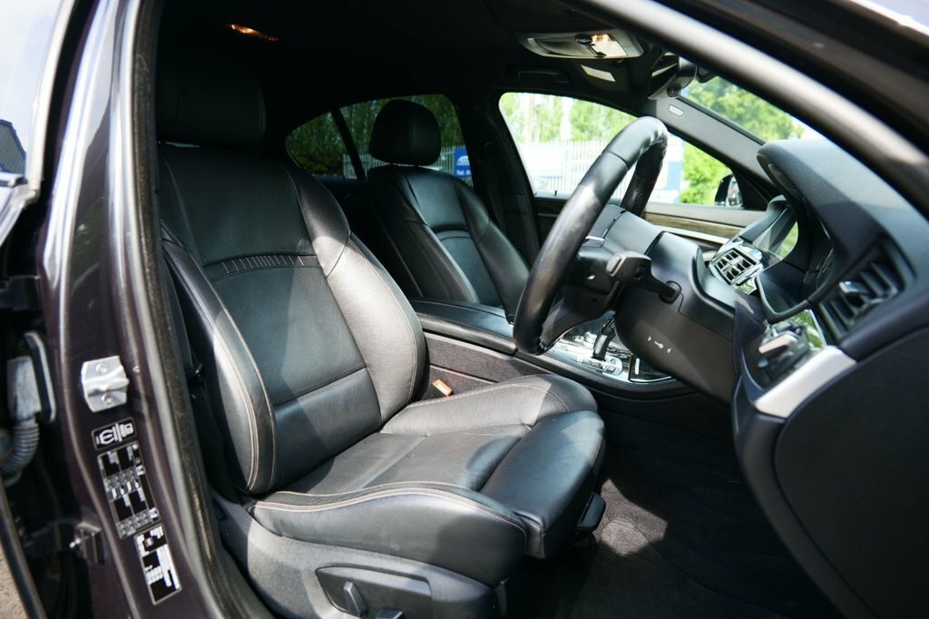 BMW 5 Series 2013 13 535D Black #32