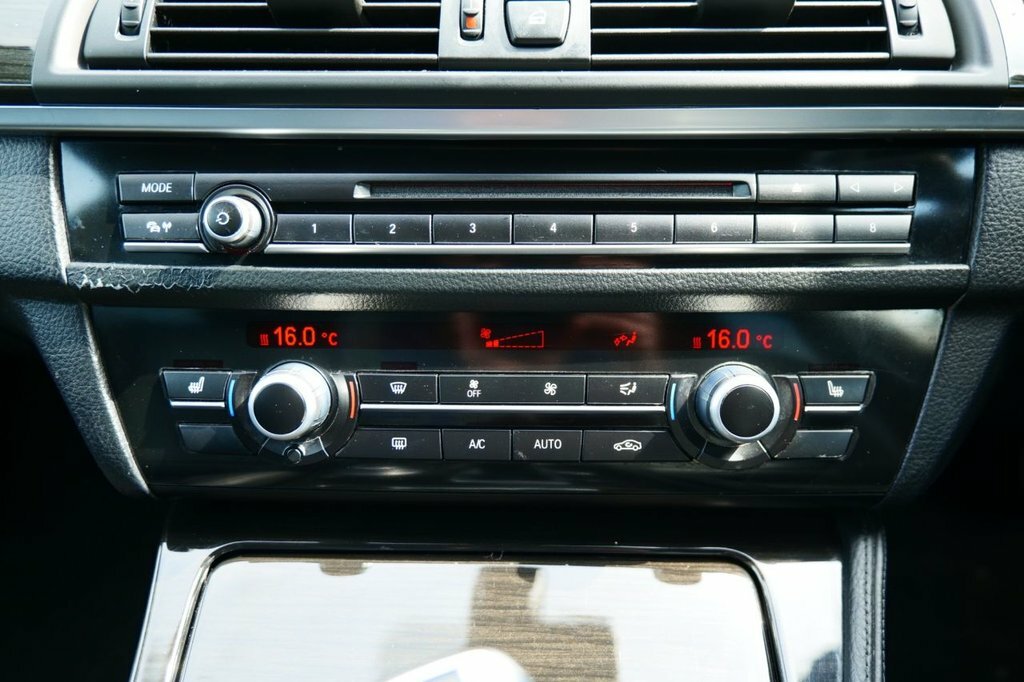 BMW 5 Series 2013 13 535D Black #19