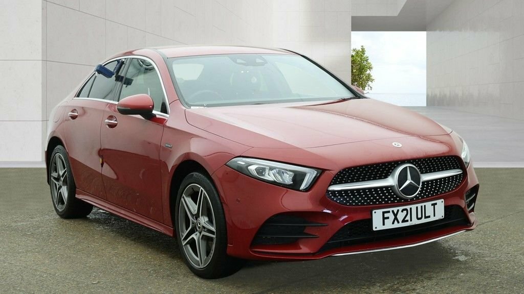 Mercedes-Benz A Class 1.3L Amg Line Red