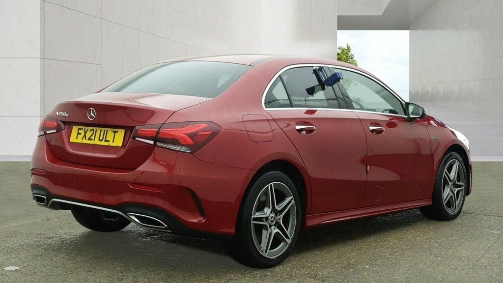 Mercedes-Benz A Class 1.3L Amg Line Red #2